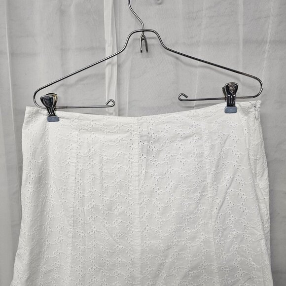 Chaps White Embroidered Floral Eyelet A-Line Skirt Boho Cottagecore 8 - Picture 2 of 10